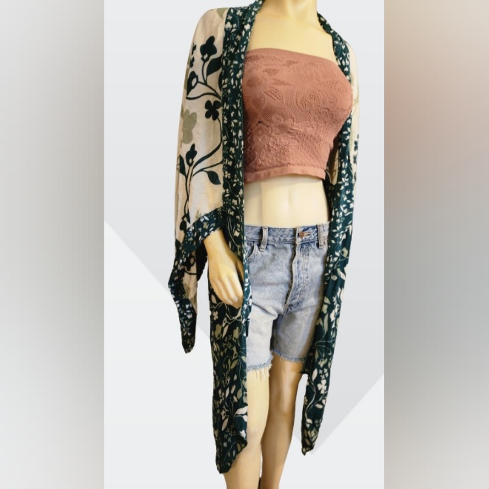 Free People Marley Print Kimono One Size Green and Cream NWT - Picture 7 of 9